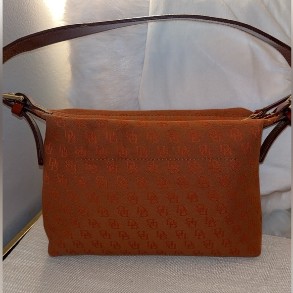 Dooney & Bourke Vintage handbag-burnt orange w/ Leather shoulder - Picture 7 of 11